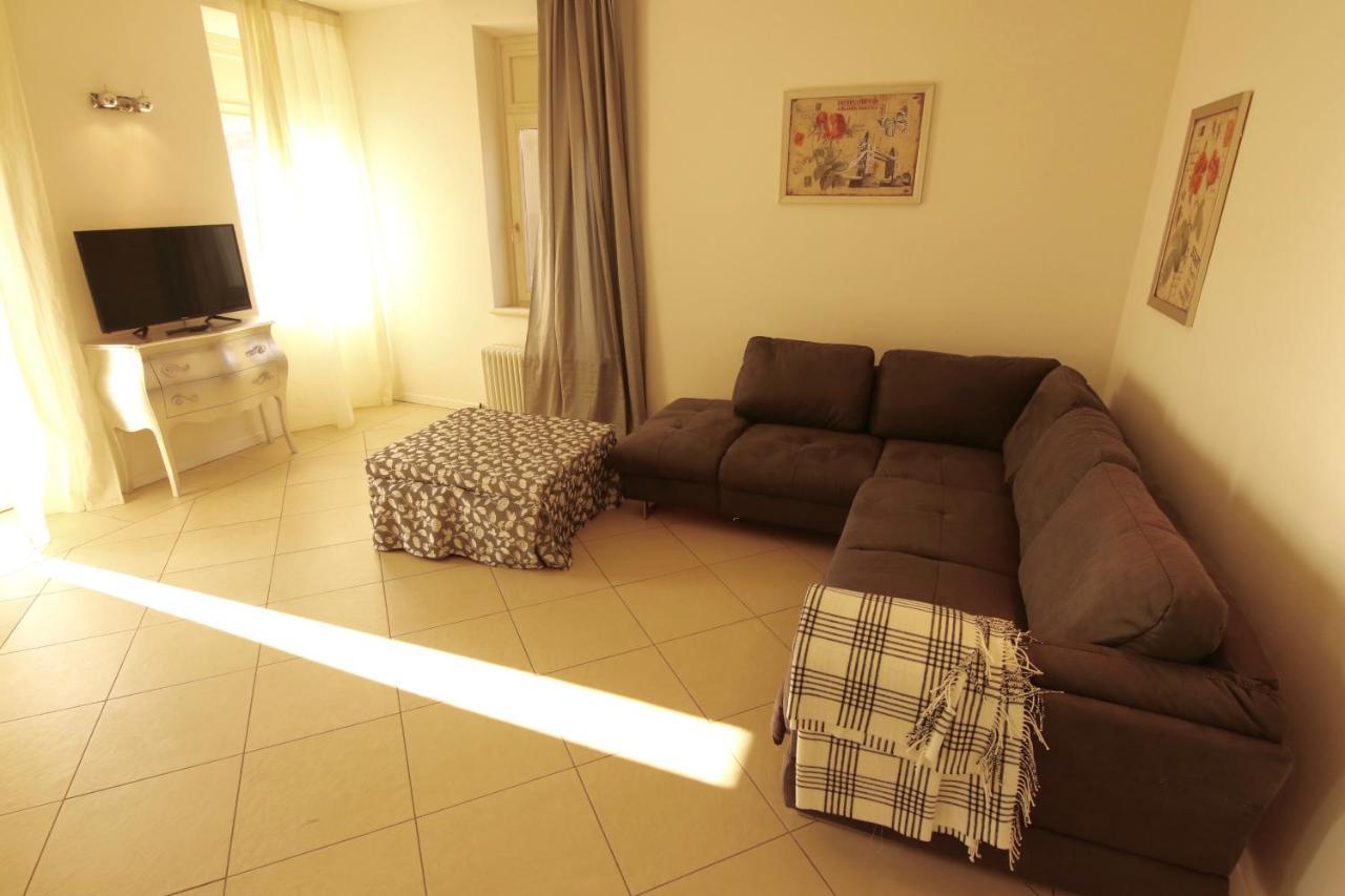 Charmante Apartament Lake Front Malcesine Kültér fotó